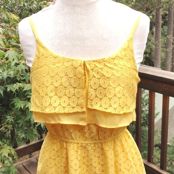 J. Taylor Sunny Yellow Lace Dress - Picture 2 of 11